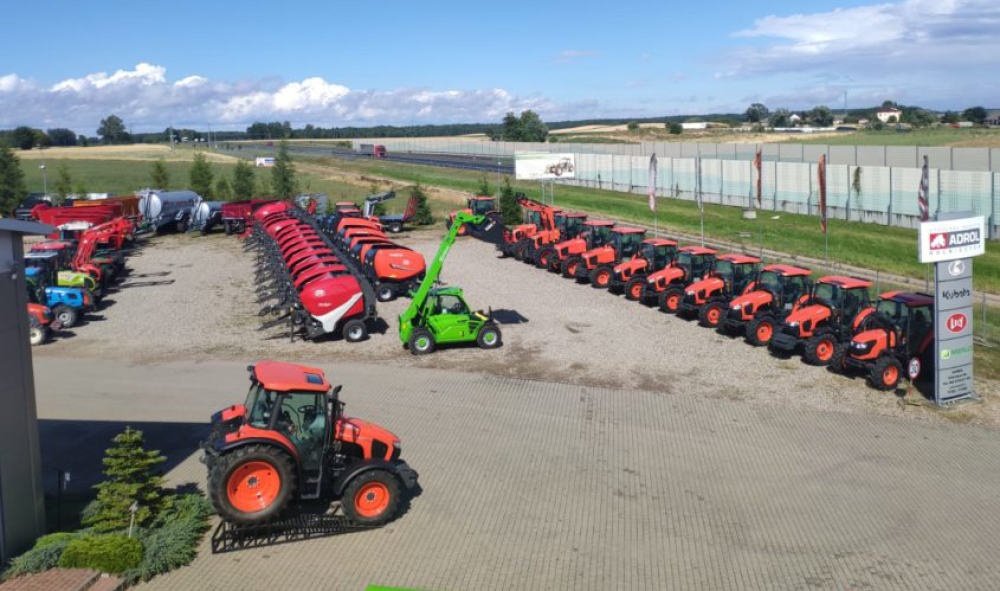 Adrol dealerem Takeuchi