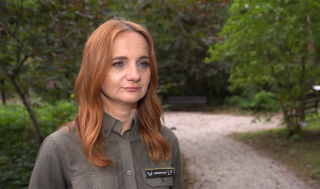 Kto wyrzuca odpady do lasu?